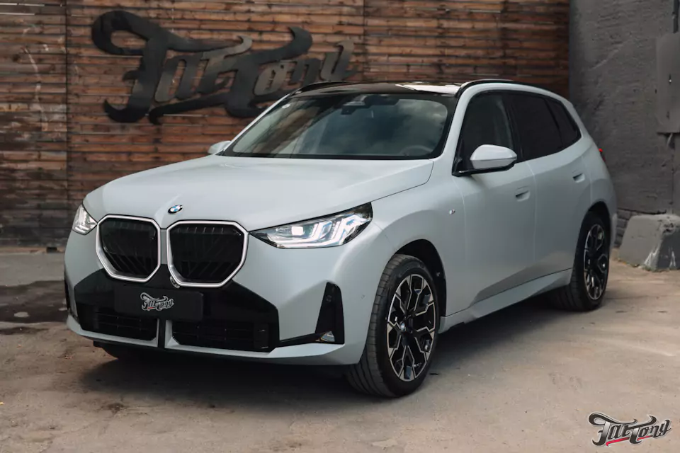 Забронировали BMW X3 прозрачным сатиновым полиуретаном